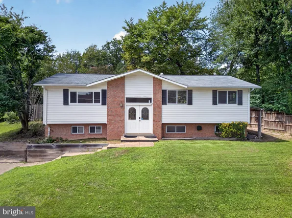 8110 Springfield Village Dr, Springfield, VA 22152