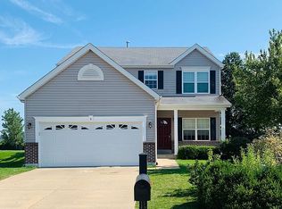 8 Pallardy Ct, Saint Charles, MO 63303