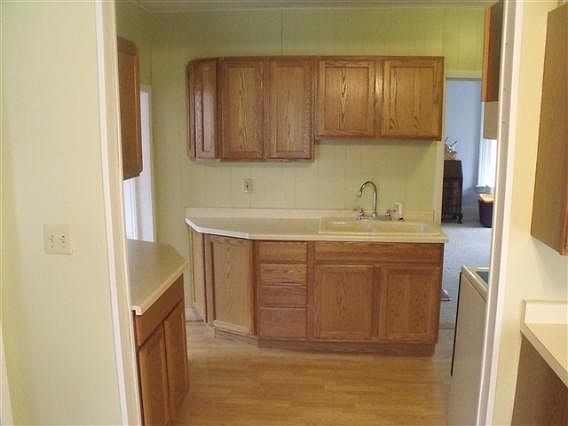 4th image of 110 S McGary St