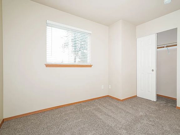 5th image of 6422 S Warner St