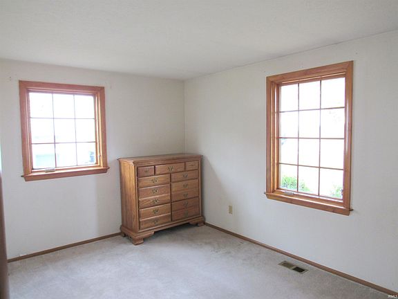 5th image of 3721 W Stafford Dr