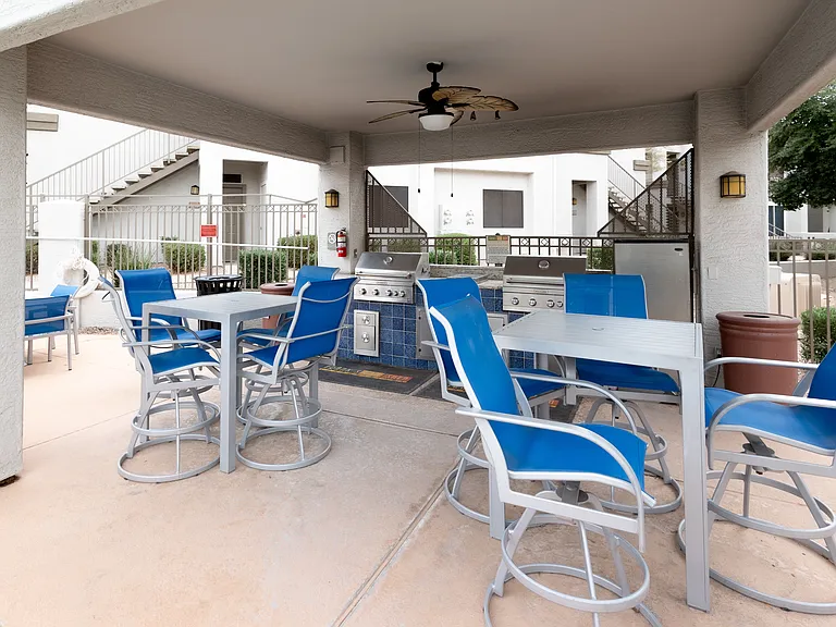 E Sahuaro Dr — Photo 14
