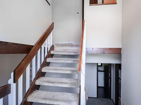 3rd image of 408 Orleans Dr