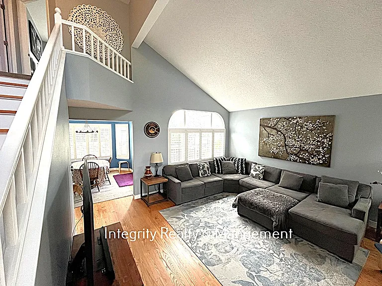 19151 E Garden Pl — Photo 3