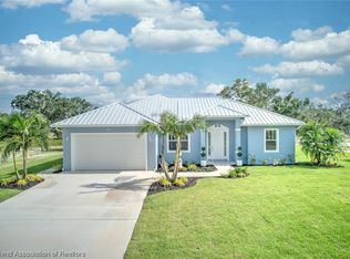 101 Lincoln Rd NW, Lake Placid, FL 33852
