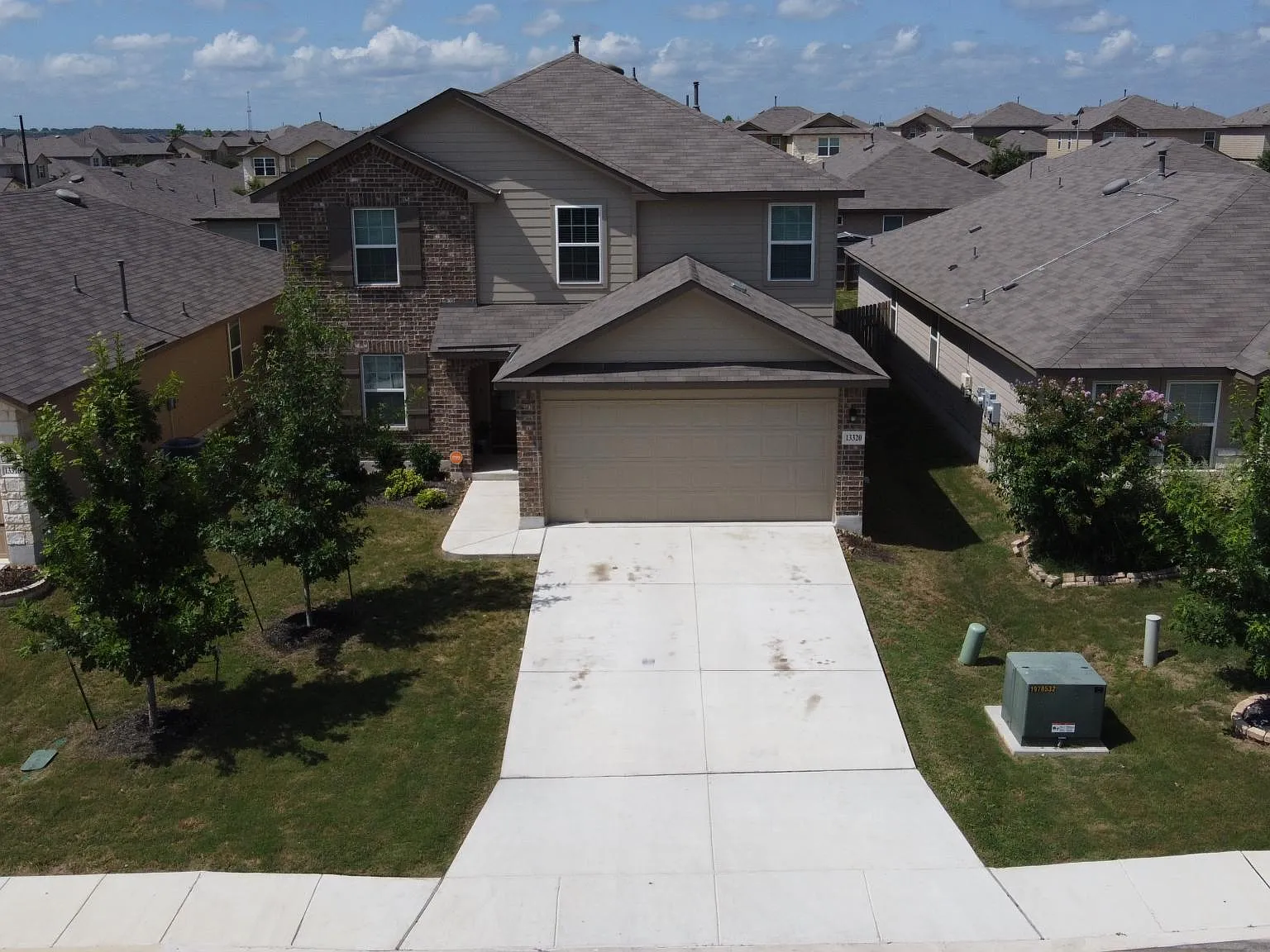5 bed, 2678 sqft, $2,500 — Photo 1