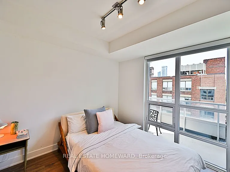 38 Cameron St #610 — Photo 16