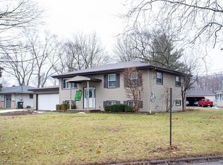 3490 Warwick Ct, Canfield, OH