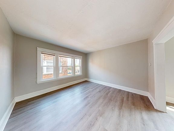 4th image of 11709-11711 Nelson Ct #11709-3