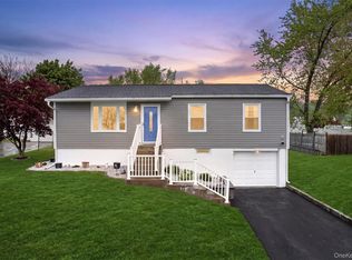 83 Riverview Dr, Fishkill, NY 12524