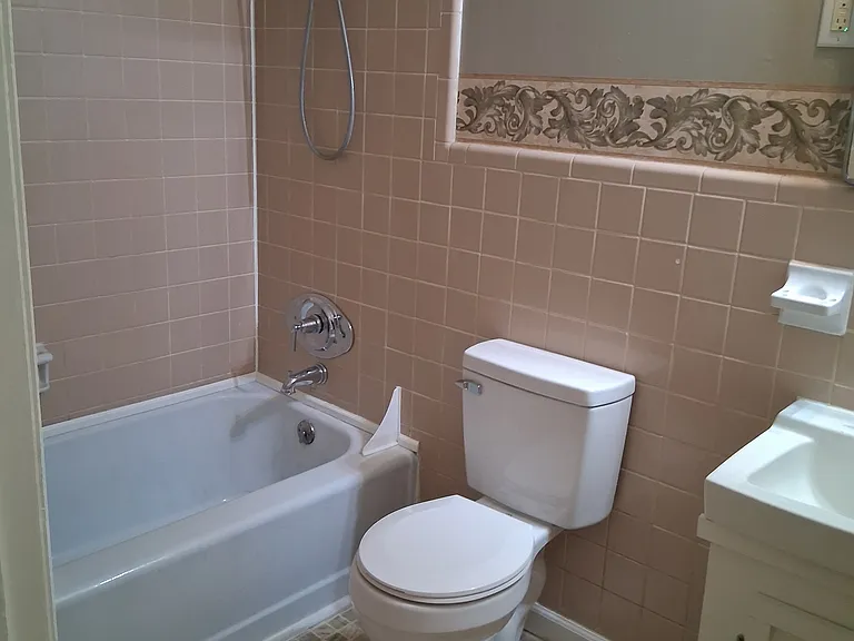 1224 Chevis St #A — Photo 9