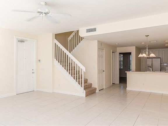 4th image of 28542 Alessandria Cir