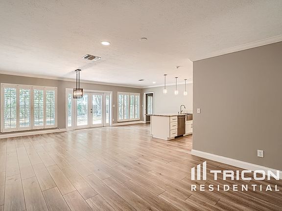 3rd image of 13308 Lake George Ln