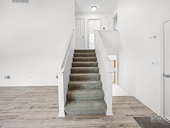 5th image of 3557 Greenly Ct #18