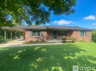 1107 Taylor Town Rd, White Bluff, TN 37187