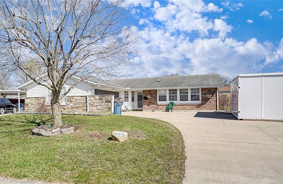 1st image of 6816 Laurelview Dr