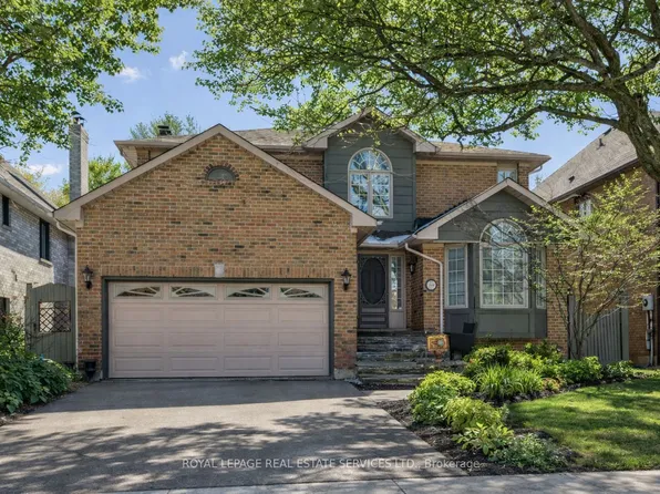 2020 Peak Pl, Oakville, ON L6H 5T2