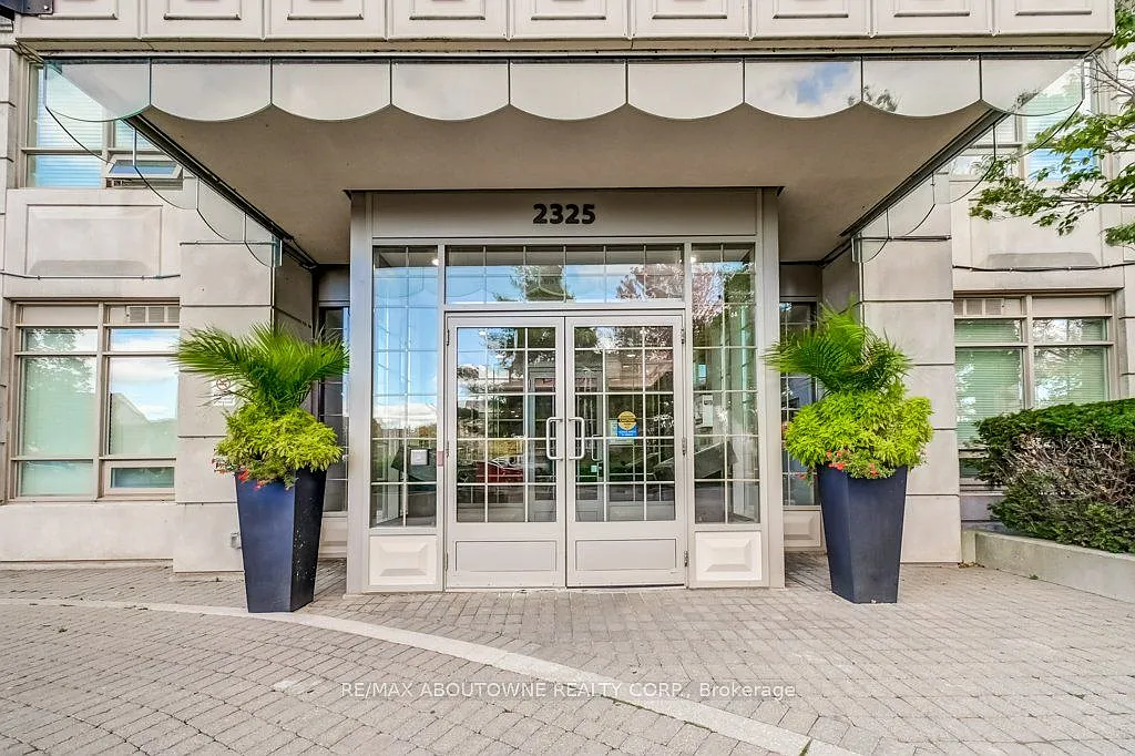 2 bed, $2,600 — Photo 4