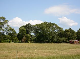 515 Lamberts Cove Rd, Tisbury, MA 02568