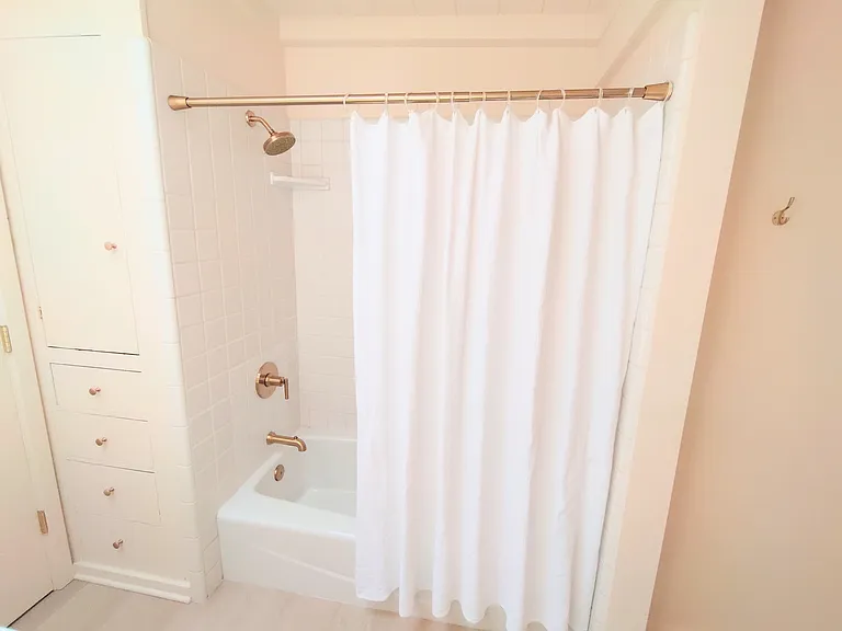 Torres St #3SW — Photo 15