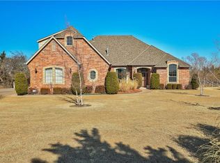 7450 Misty Glen Dr, Edmond, OK 73025