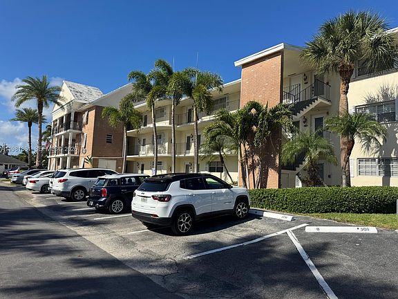 2nd image of 450 Paradise Isle Blvd APT 209