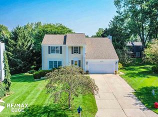 2651 Solar Dr, Lake Orion, MI 48360