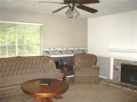 5th image of 3506 Hidden Creek Dr