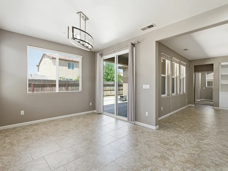 3569 Flint Ave — Photo 39