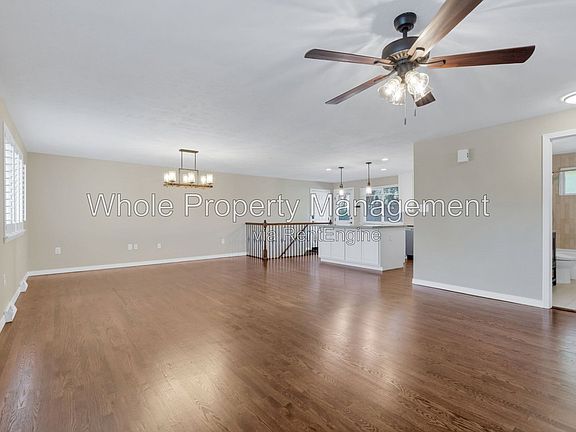 3rd image of 7085 W 71st Ave