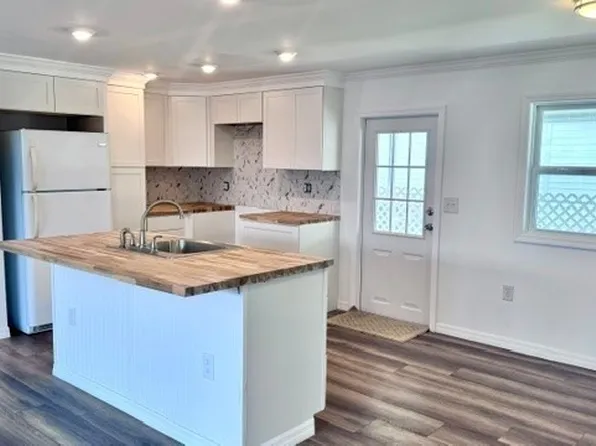 5664 Captain John Smith Loop, North Fort Myers, FL 33917