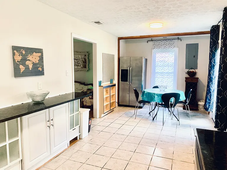 210 Wesley St — Photo 13