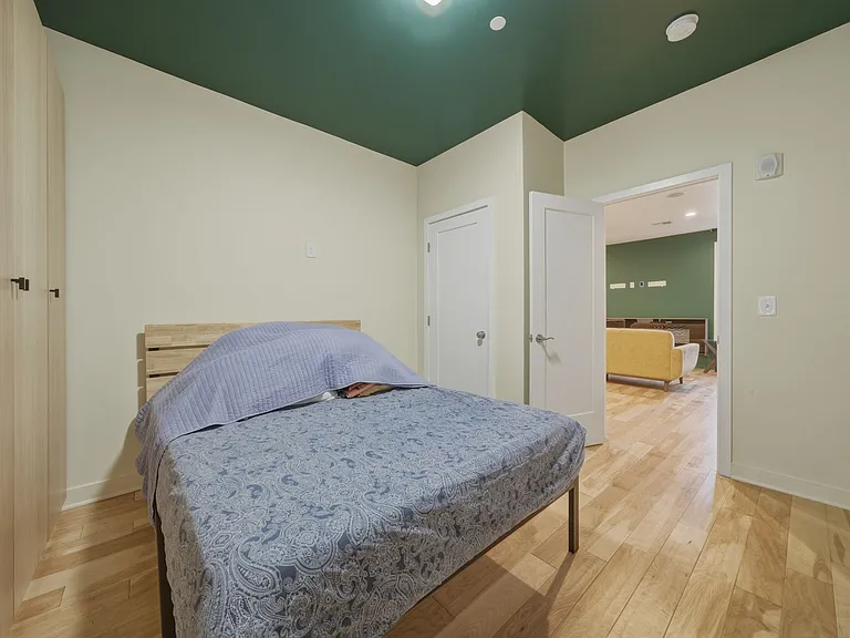 186 Paris St #1 — Photo 4