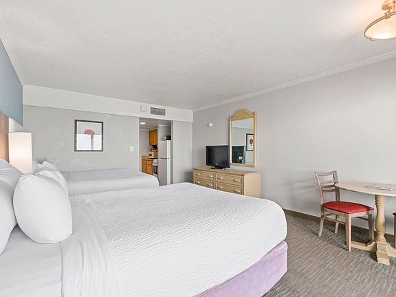 4th image of 7100 N Ocean Blvd. #411