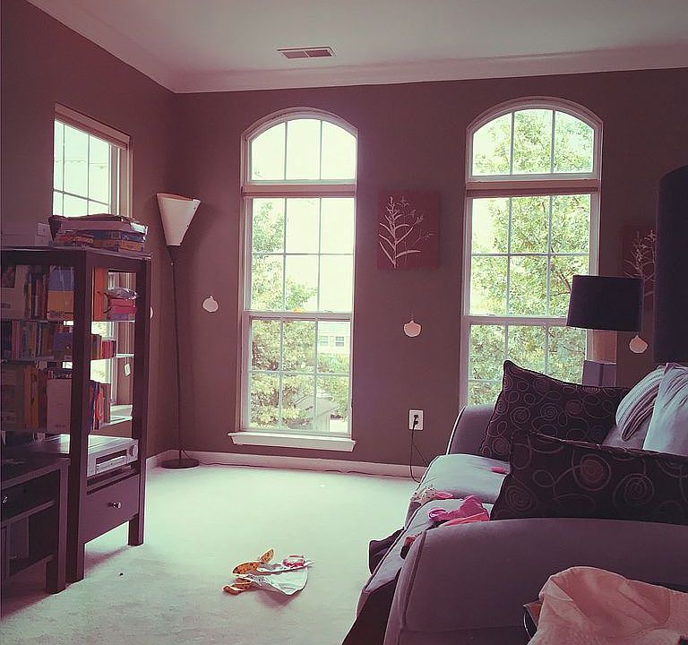 2nd image of 641 Main St #B