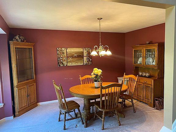 5th image of 9164 Aaron Ln #34