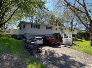 188 Tower Heights Rd, Prescott, WI 54021