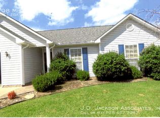 198 Misty Valley Rd, Fletcher, NC 28732