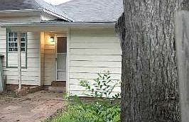 5th image of 925 W King St