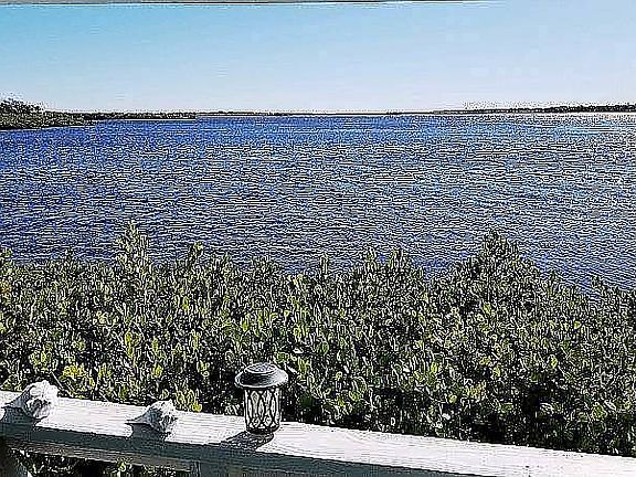 5th image of 33 Circle Dr