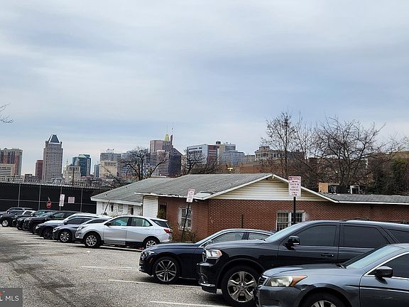 5th image of 1017 Brentwood Ave