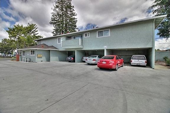 3rd image of 1584 Hollenbeck Ave #3