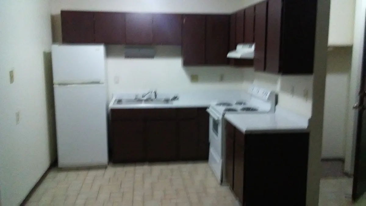 Building Photo - 1705 6th Ave E