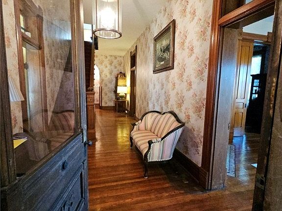 5th image of 84 N Main St