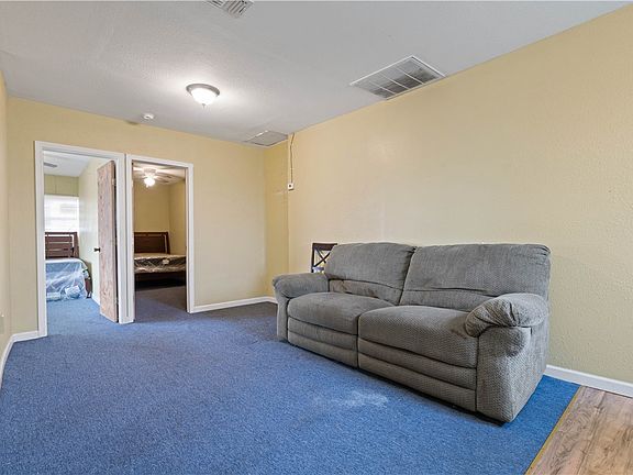 5th image of 1616 Marshall St #A