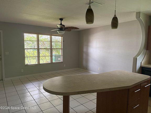 5th image of 2009 Renee Pl APT B