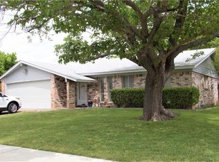 434 Sparks Dr, Grand Prairie, TX 75051