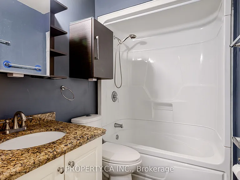 283 King St E #201 — Photo 16