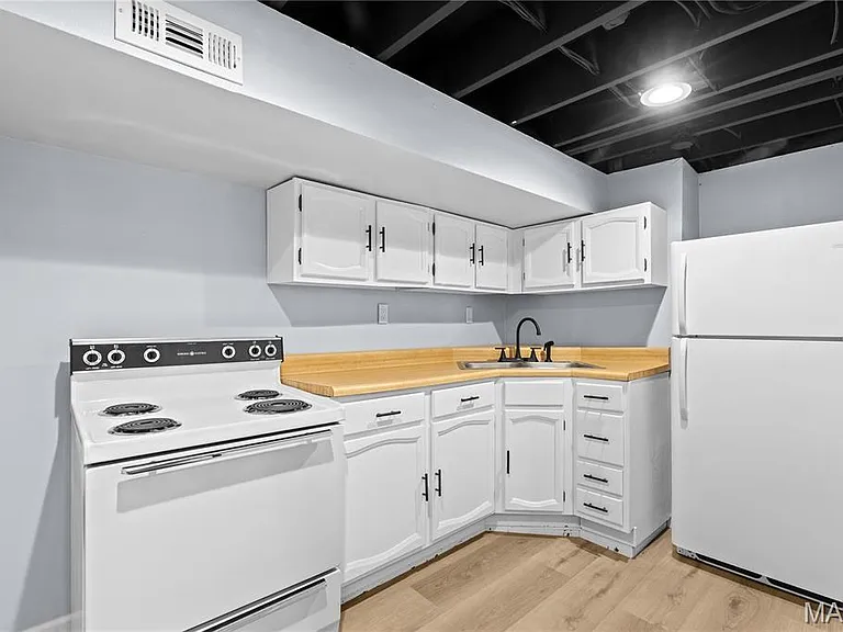 24 Forest Crest Dr — Photo 15