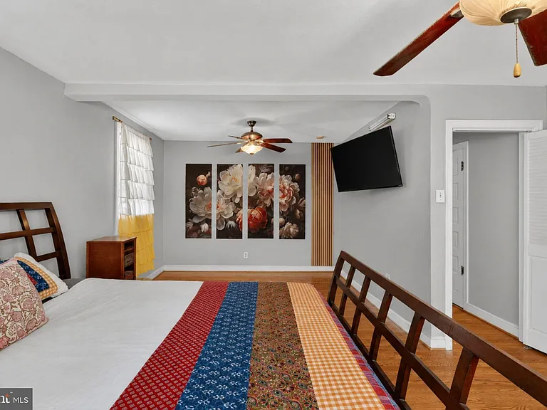5016 E Capitol St NE — Photo 9